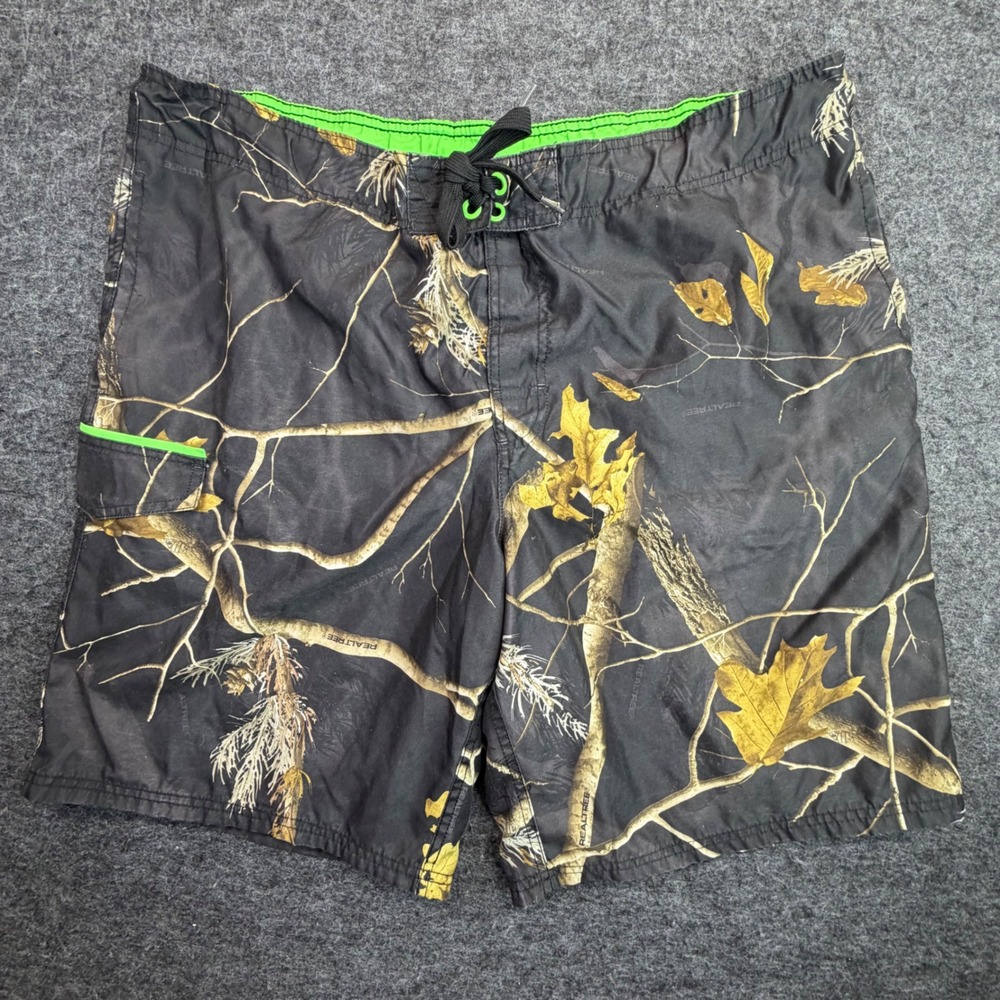 Realtree Board Shorts Mens XL Black Camo Cargo Swim Trunks Neon Green 10" inseam